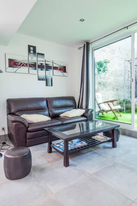 Appartement Avec Jardin Interieur 4 Pers Centre Ville Немур Экстерьер фото